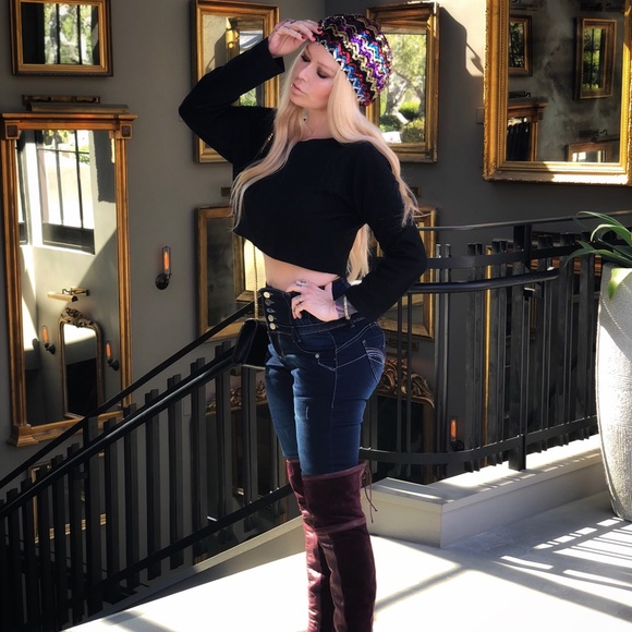 New Style!!! Tushy Sculpting Stretched Jeans  - Picture 5 of 8